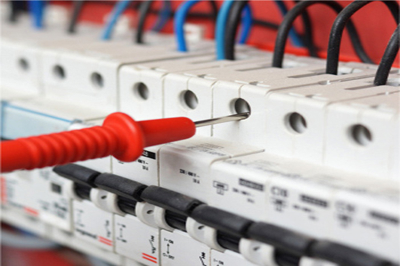 紅黃藍(lán)三根電線怎么接？